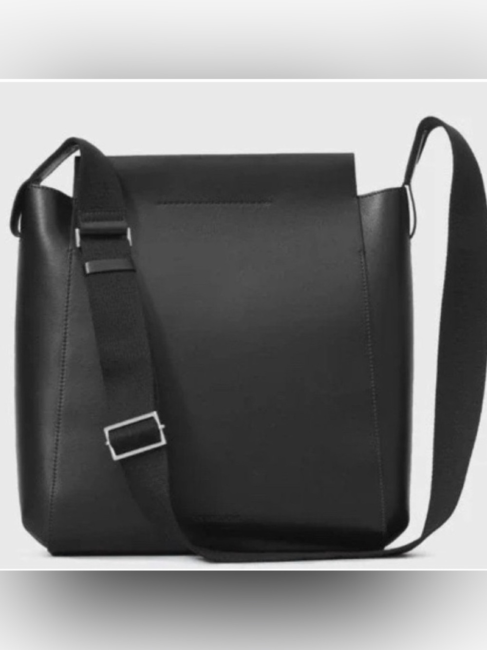EVERLANE The Form Bag in black leather